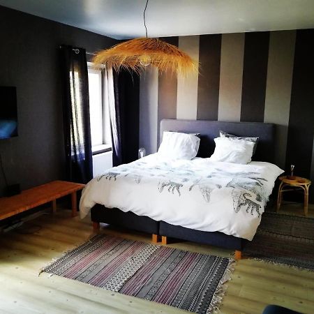 Le Repos Du Gorille Bed & Breakfast ชัลเลย์ ภายนอก รูปภาพ